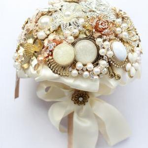 Elegant Classy Brooch Bouquet - Cream Ivory White..